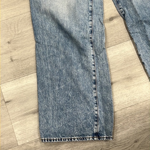 GRLFRND Morgan Pleated High-Rise Wide-Leg Jeans River side - Picture 6 of 9